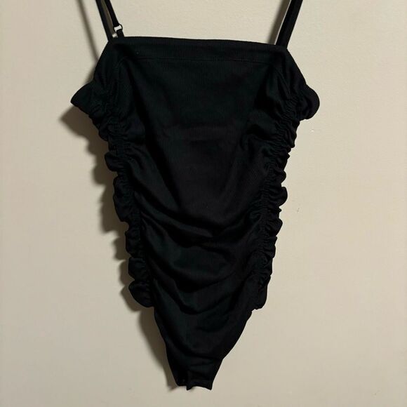 Free People Ruched Rib On Your Side Bodysuit Black- Size XS - Picture 5 of 9
